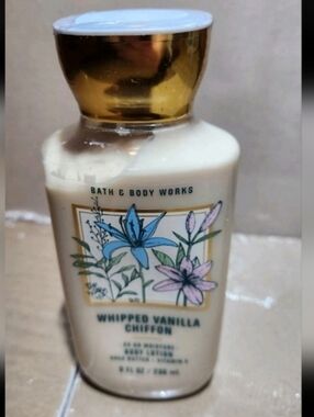 TRADE ONLY: Bath And Body Works Whipped Vanilla Chiffon Lotion 8oz Bottle